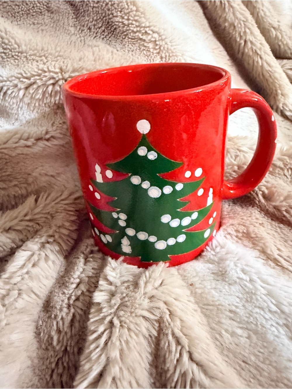 Festive Red Ceramic Mug with Green Christmas Tree Design